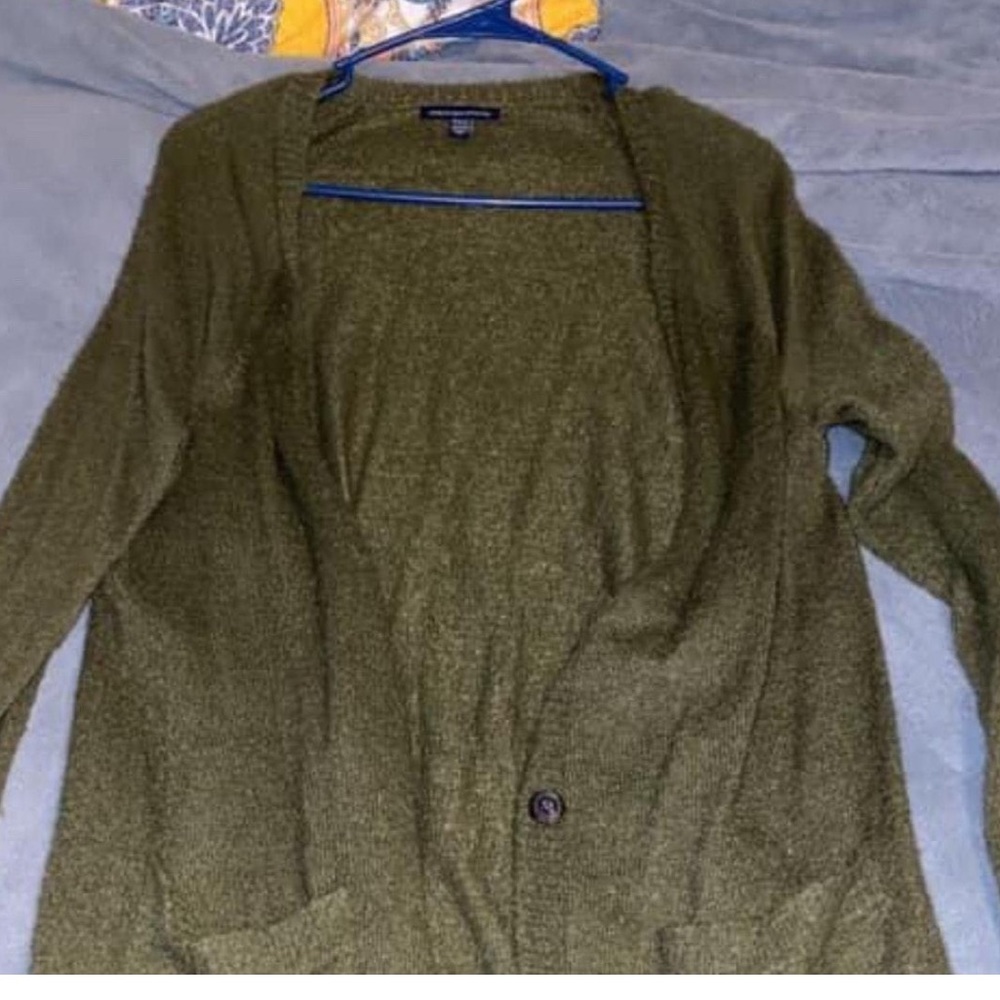 American Eagle cardigan